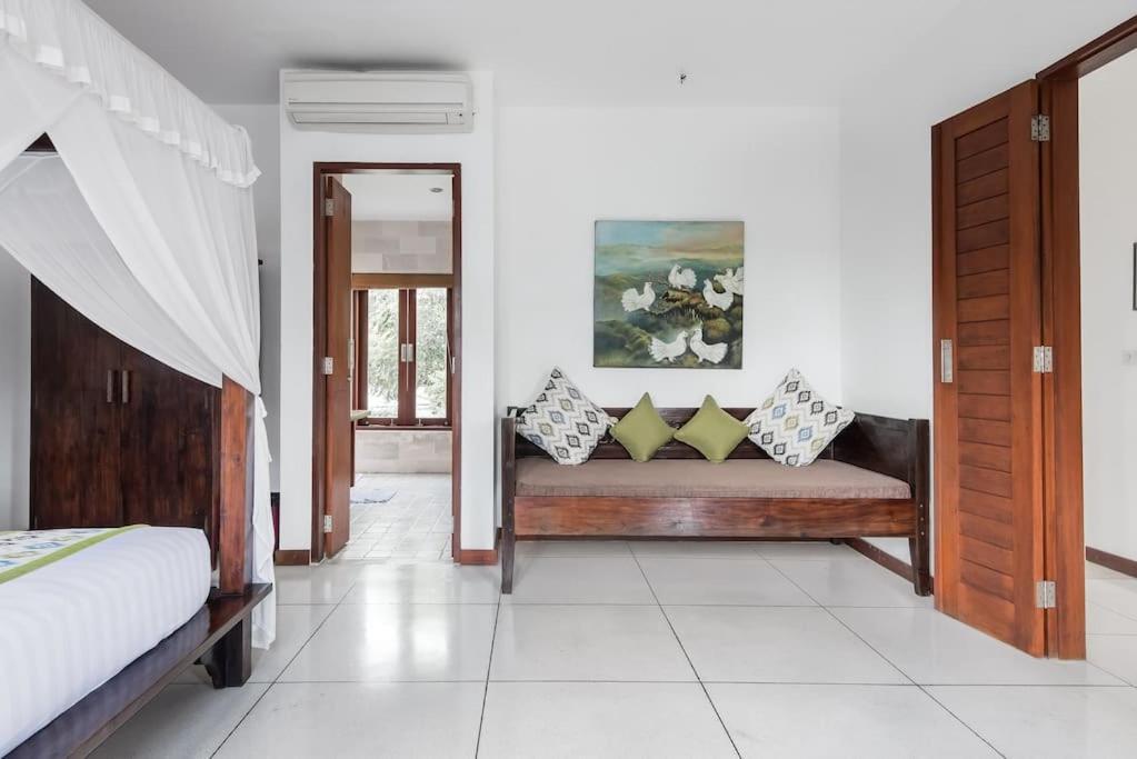 Villa Annecy Seminyak Buitenkant foto