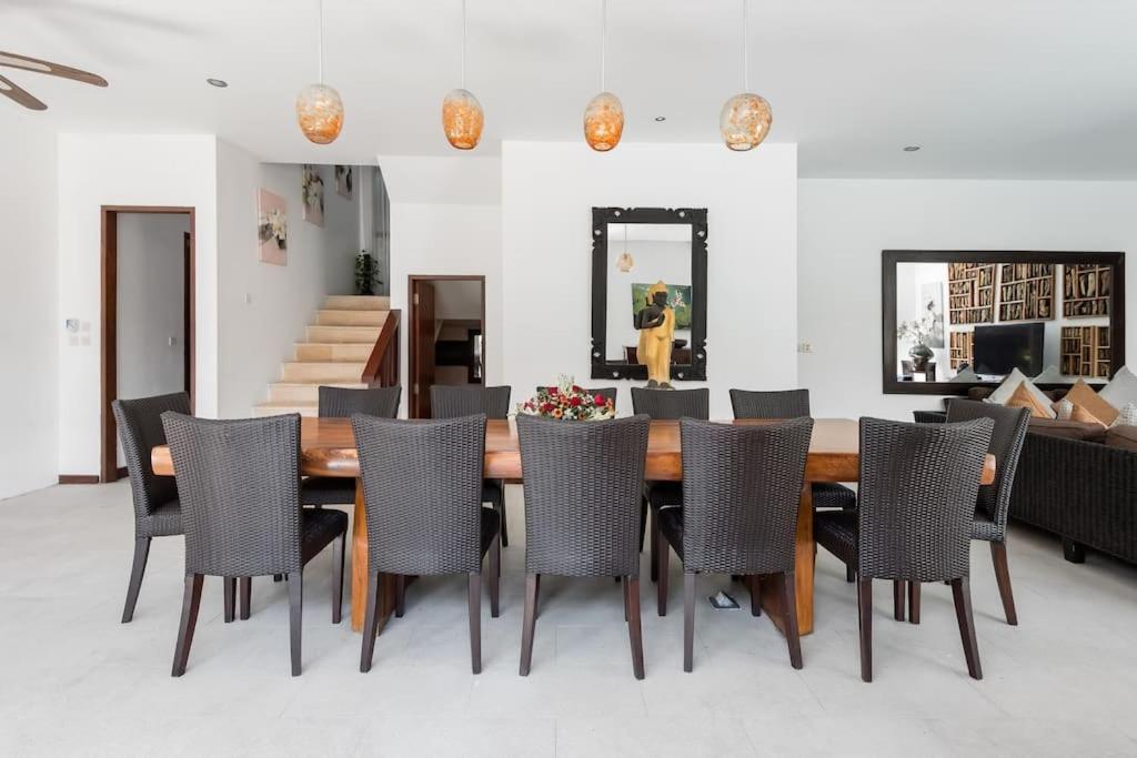 Villa Annecy Seminyak Buitenkant foto